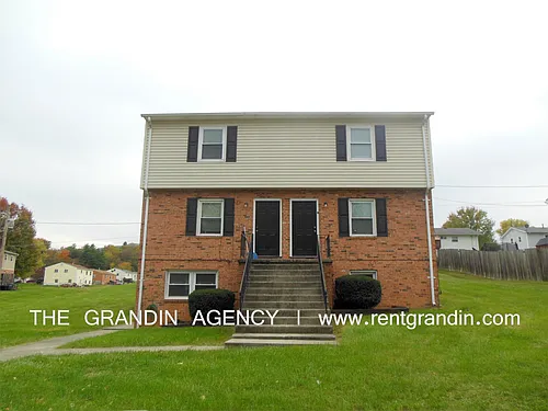 916 Pyrtle Dr #C Photo 1