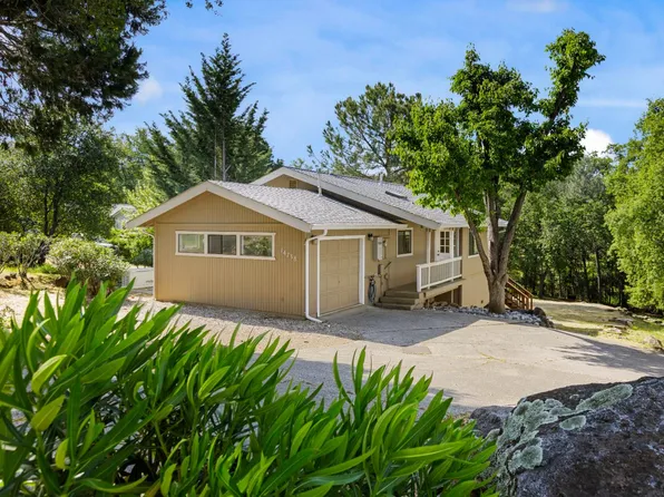 14738 Sun Forest Dr, Penn Valley, CA 95946