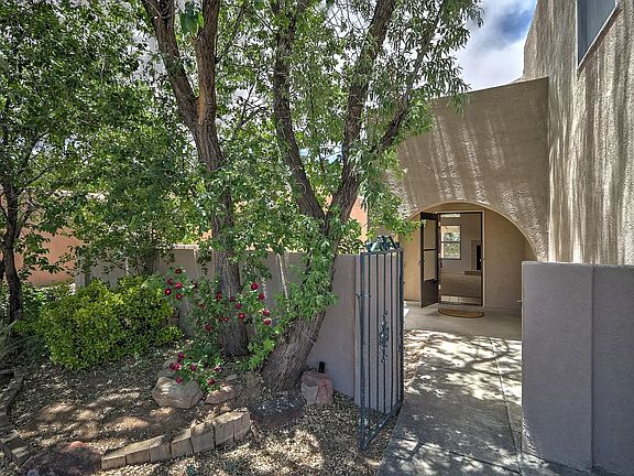 2nd image of 2944 Calle De Ovejas