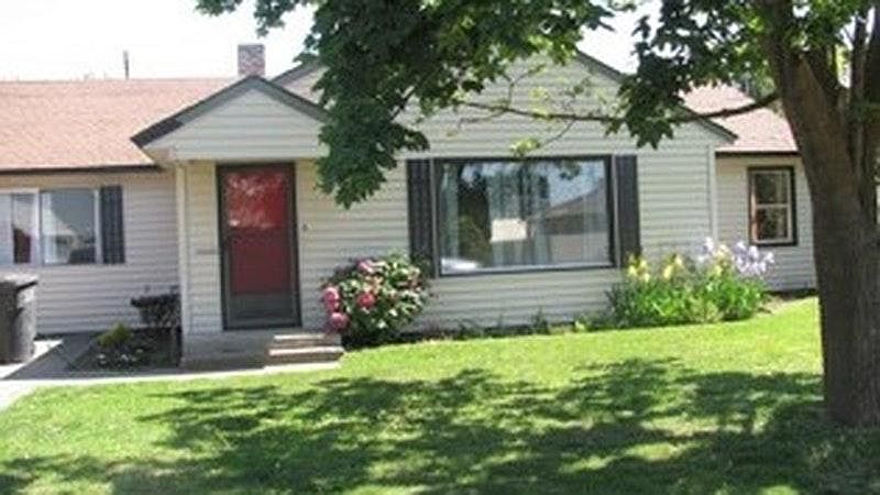 1st image of 112 NE Ash Ave