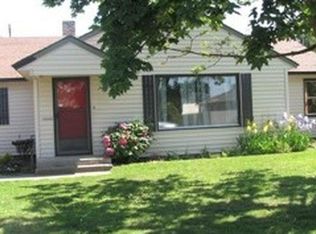 112 NE Ash Ave, College Place, WA 99324