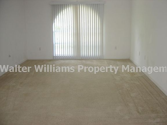 4th image of 94 Pine Grove Dr