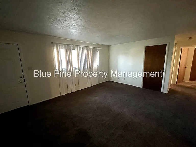 1489 Mountain View Ln #3 — Photo 2