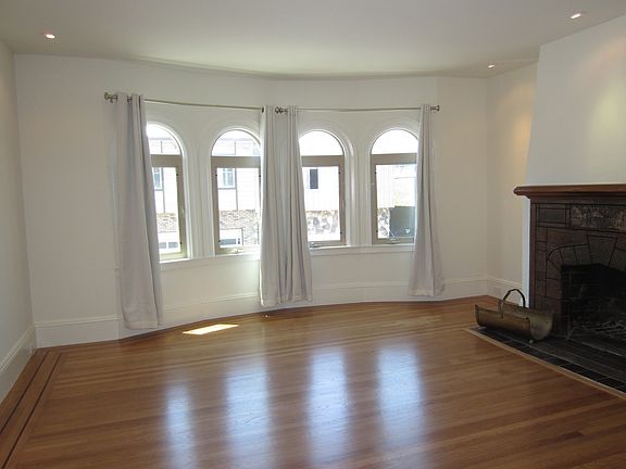 3rd image of 631 Girard St