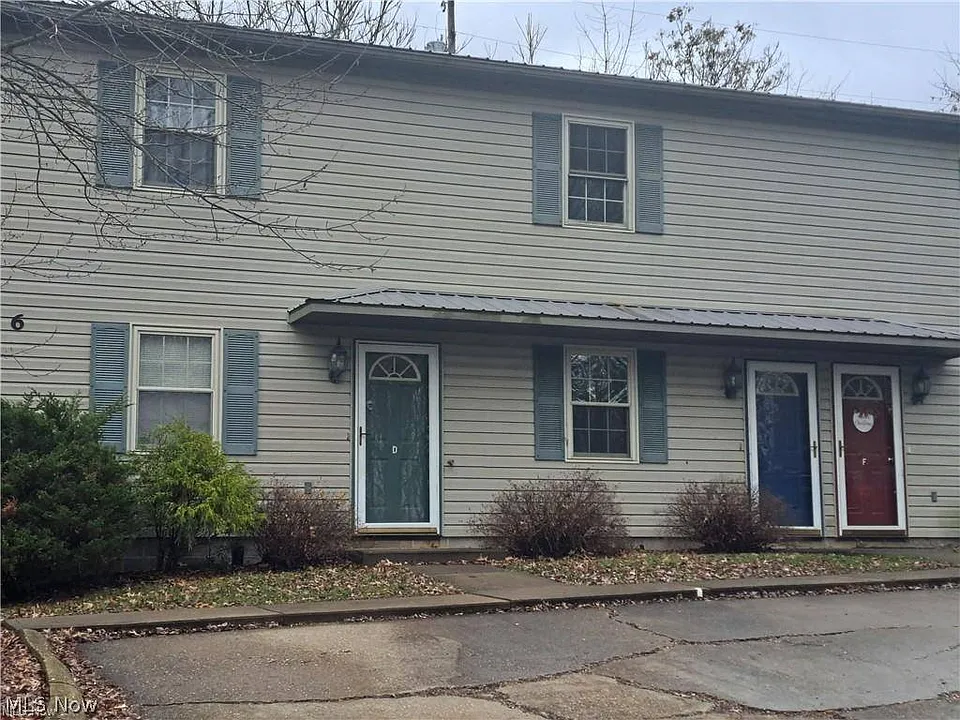 6 Sunrise Dr #E