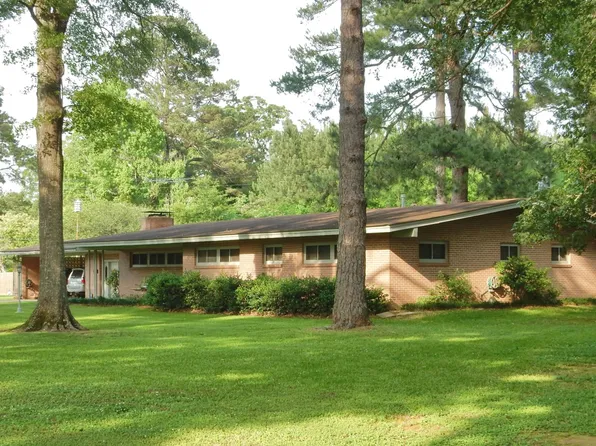 1015 Highland Dr, Mansfield, LA 71052