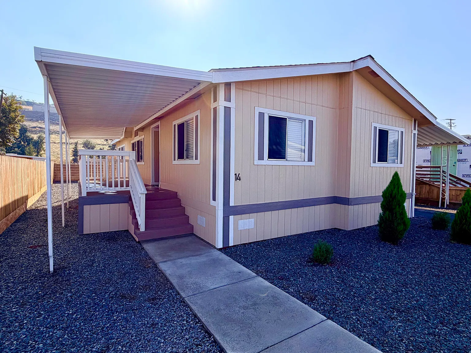 720 E Worth Avenue #14 photo 1