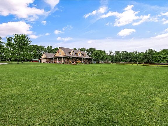 2nd image of 2887 Habberton Rd