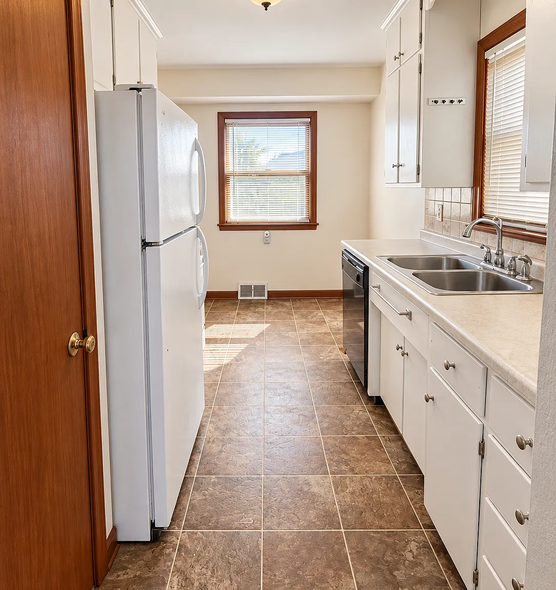 3 bed, 1500 sqft, $1,795 — Photo 3