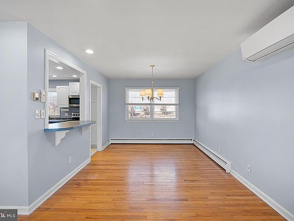 5th image of 2738 Barnsley Rd