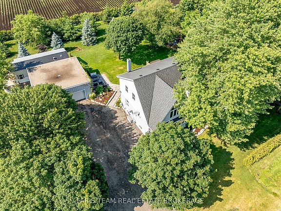 4th image of 300 Juliana Rd