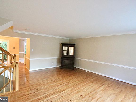 2nd image of 3817 Wagon Wheel Ln