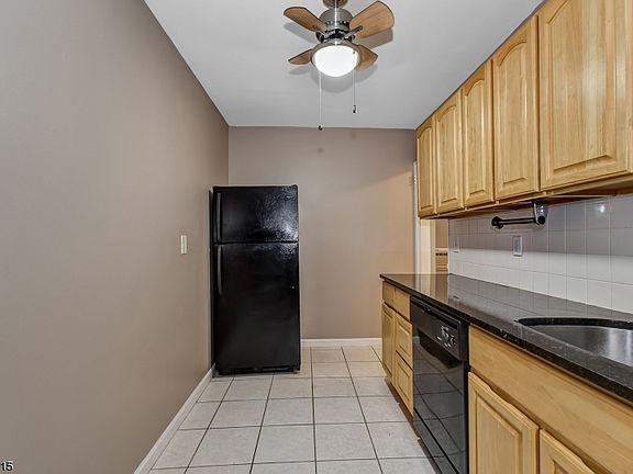 5th image of 23A W Roselle Ave #A