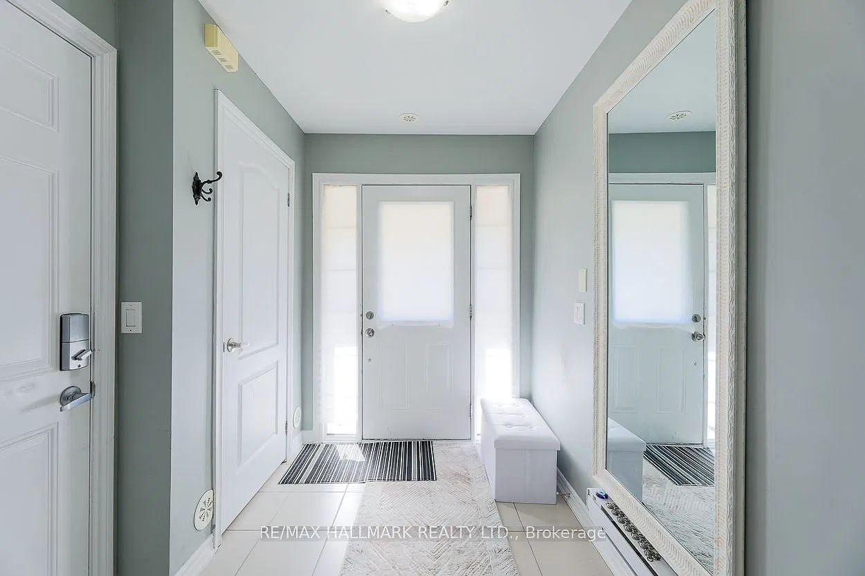 2 bed, $2,400 — Photo 3