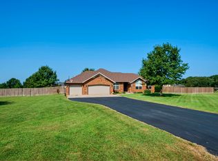 435 S Westwind Dr, Springfield, MO 65802