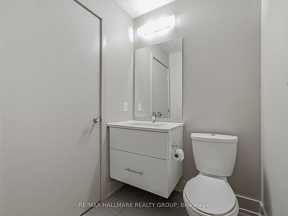 3rd image of 108 Richmond Rd #507