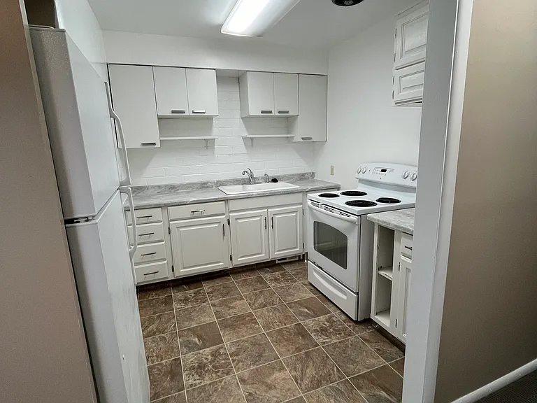 275 E Westminster Ave #1 — Photo 6