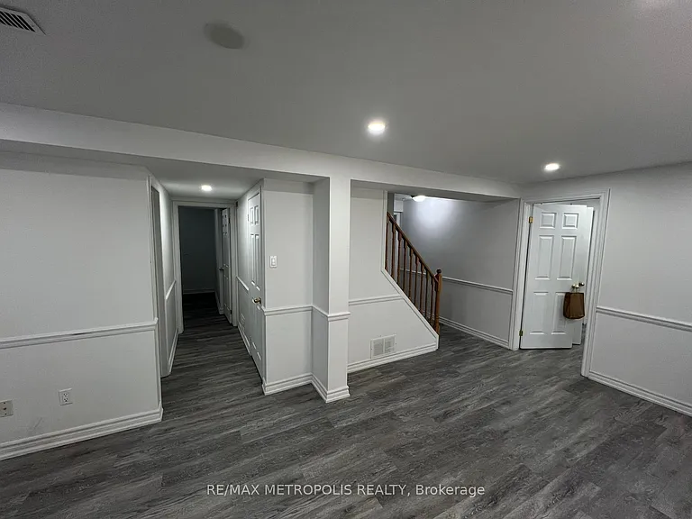 570 Springview Dr #BASEMENT — Photo 7