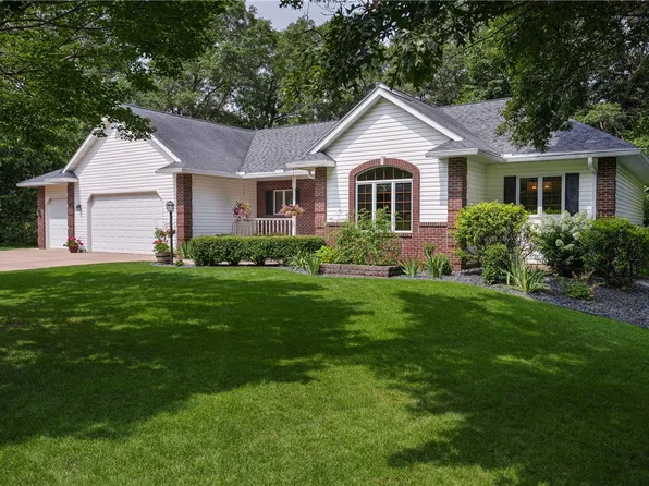 2128 High Point Drive, Altoona, WI 54720