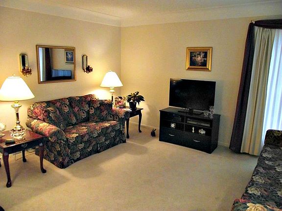 2nd image of 6585 Tennyson Dr