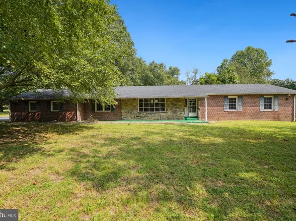 1611 Roam Ct, Owings, MD 20736