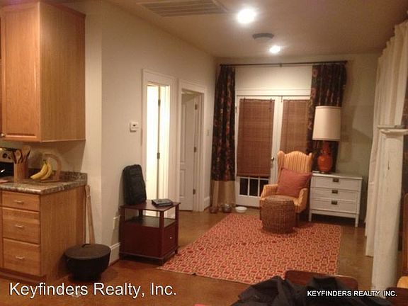 5th image of 352 Whitehead Blvd