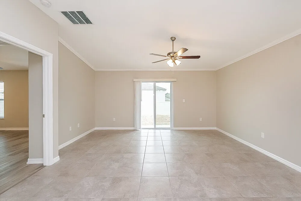 4 bed, 2.0 bath, 1835 sqft, $2,485 — Photo 3