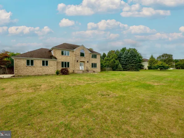 11 Reid Ln, Millstone Township, NJ 08535