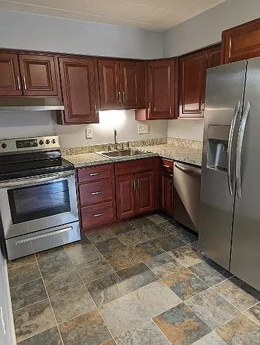 39 Shraders Ln Photo 1