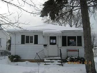 1st image of 7614 Rosewood Ave