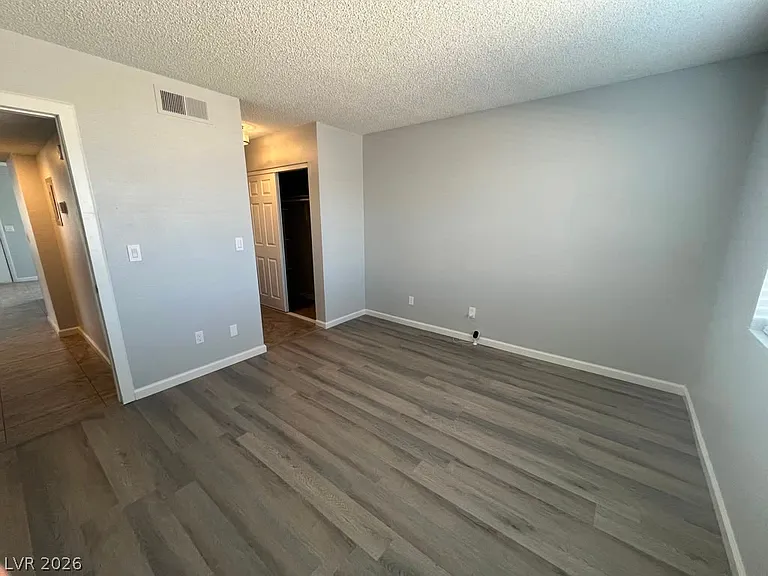5662 E Lake Mead Blvd #A — Photo 10