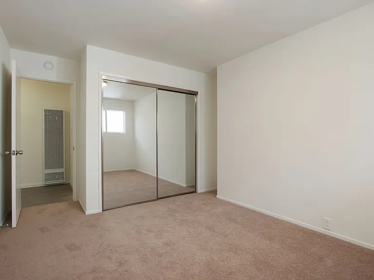 848 7th Street in Santa Monica - steps to Montana Ave! — Photo 14