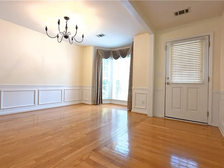 135 Friars Head Dr — Photo 8