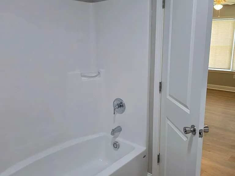 302 Thomas St — Photo 21
