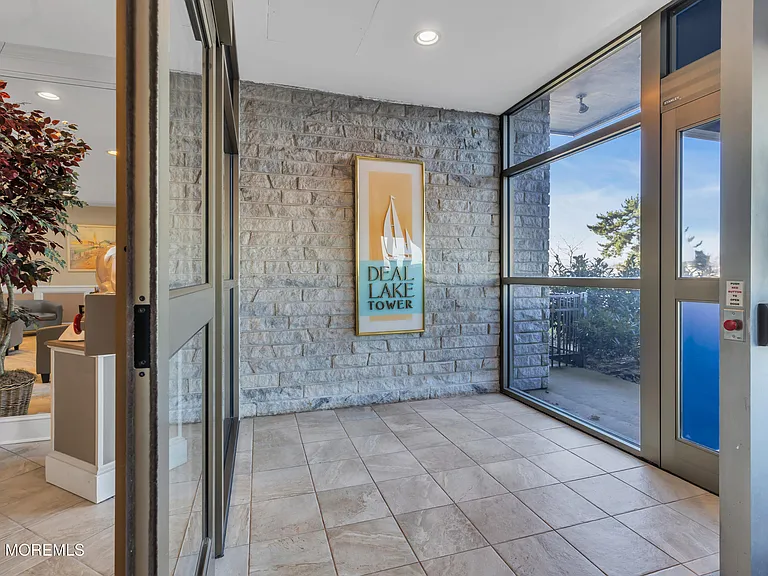 510 Deal Lake Dr #2H — Photo 22