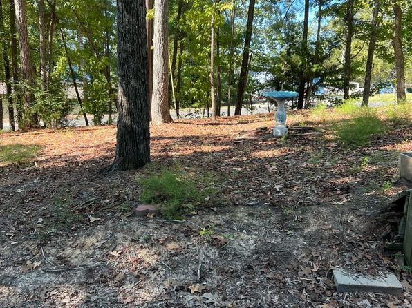 1157 Amber Hill Cir