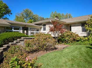 380 S Milton Ave, Glen Ellyn, IL 60137