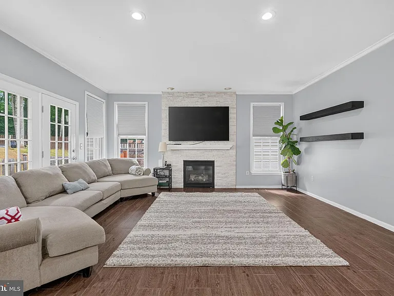 13016 Pilgrims Inn Dr — Photo 17