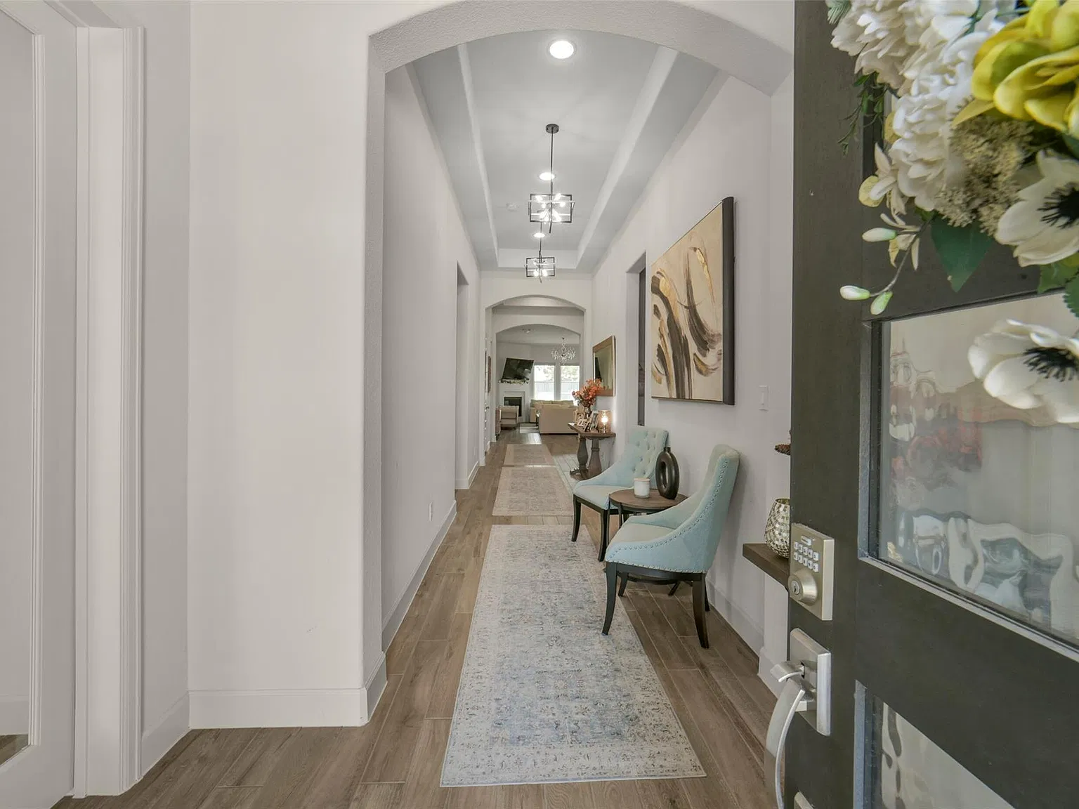 4 bed, 3.5 bath, 2803 sqft, $3,500 — Photo 4