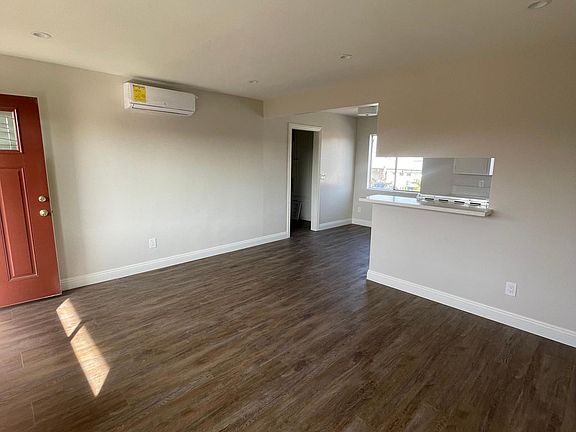 3rd image of 816 S Marguerita Ave #26