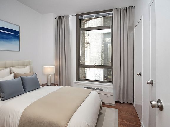 4th image of 4 Park Ave APT 11F