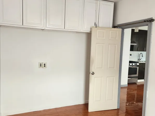 (undisclosed Address), Bronx, NY 10461