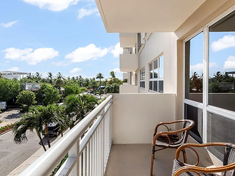 133 N Pompano Beach Blvd #204 — Photo 14