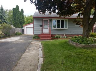 2616 Menominee Rd, Waukegan, IL 60087