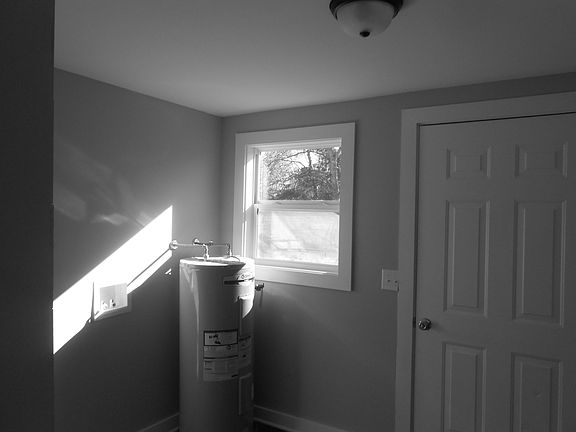 3rd image of 113 Wheeler St