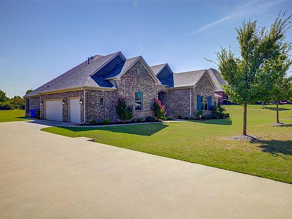 3rd image of 3341 Montilla Ridge Dr