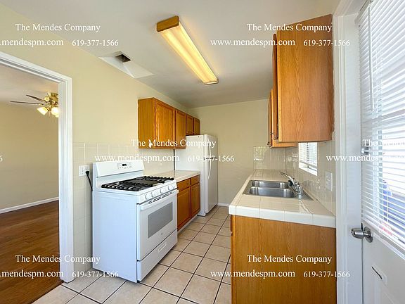 5th image of 3035 Jarvis St