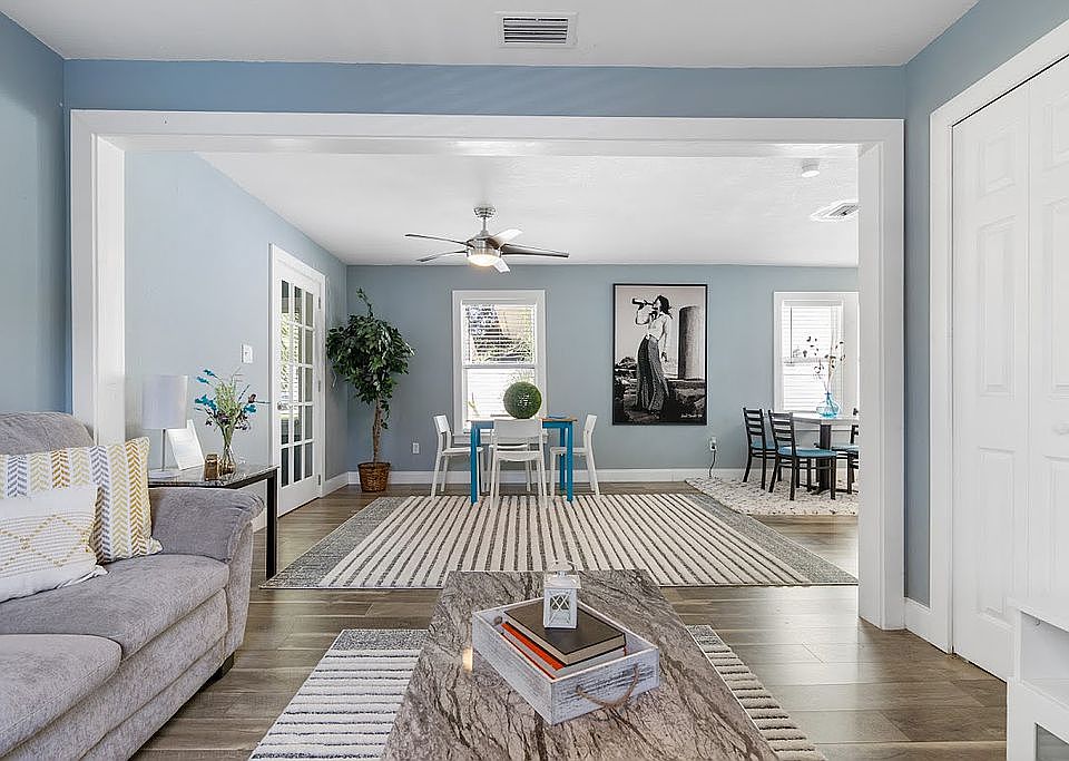 1st image of 3212 W Price Ave