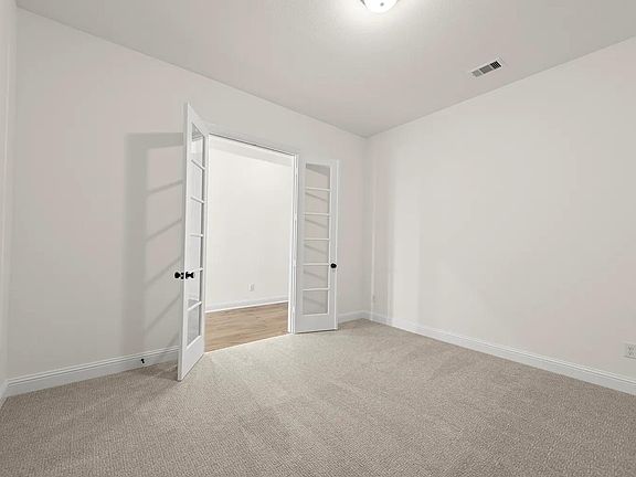 Huntley III C flex room