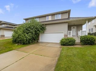 4022-4024 Dolphin Dr, Madison, WI 53719